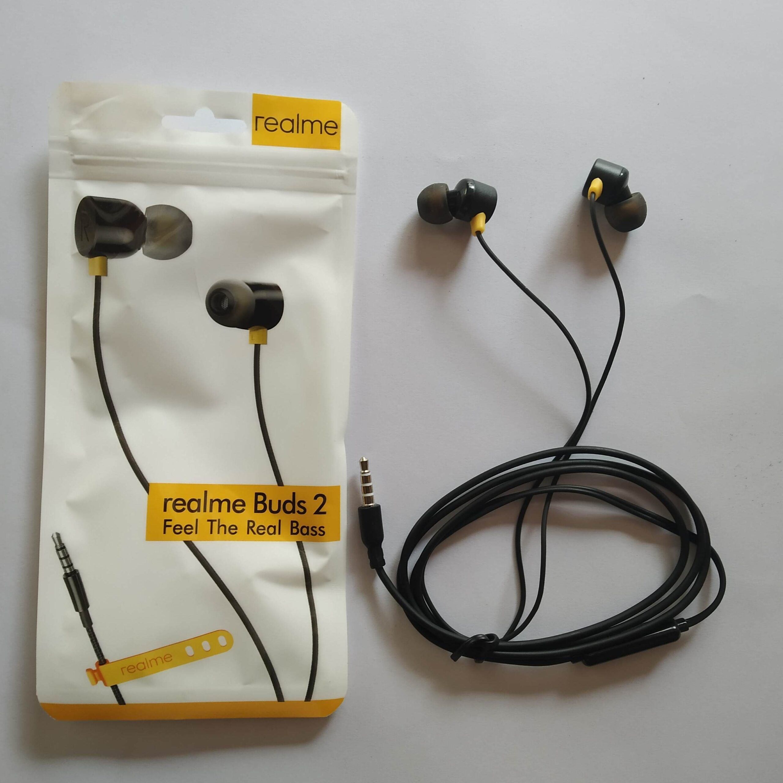 Realme Buds 2 heavy bass with Mic 3.5MM In-Ear Wired Earphones