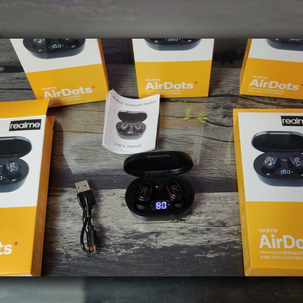 Realme AirDotsPro Touch with Display TWS Bluetooth Wireless Earbuds 5.0 TWS Earphones