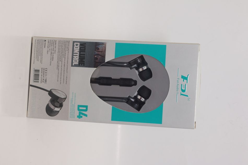 FD1 D4 Universal In-Ear Headphone