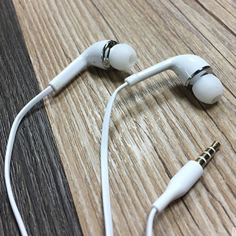 S4 Wired Earphone Stereo Music Headset In-Ear Headphone With Microphone