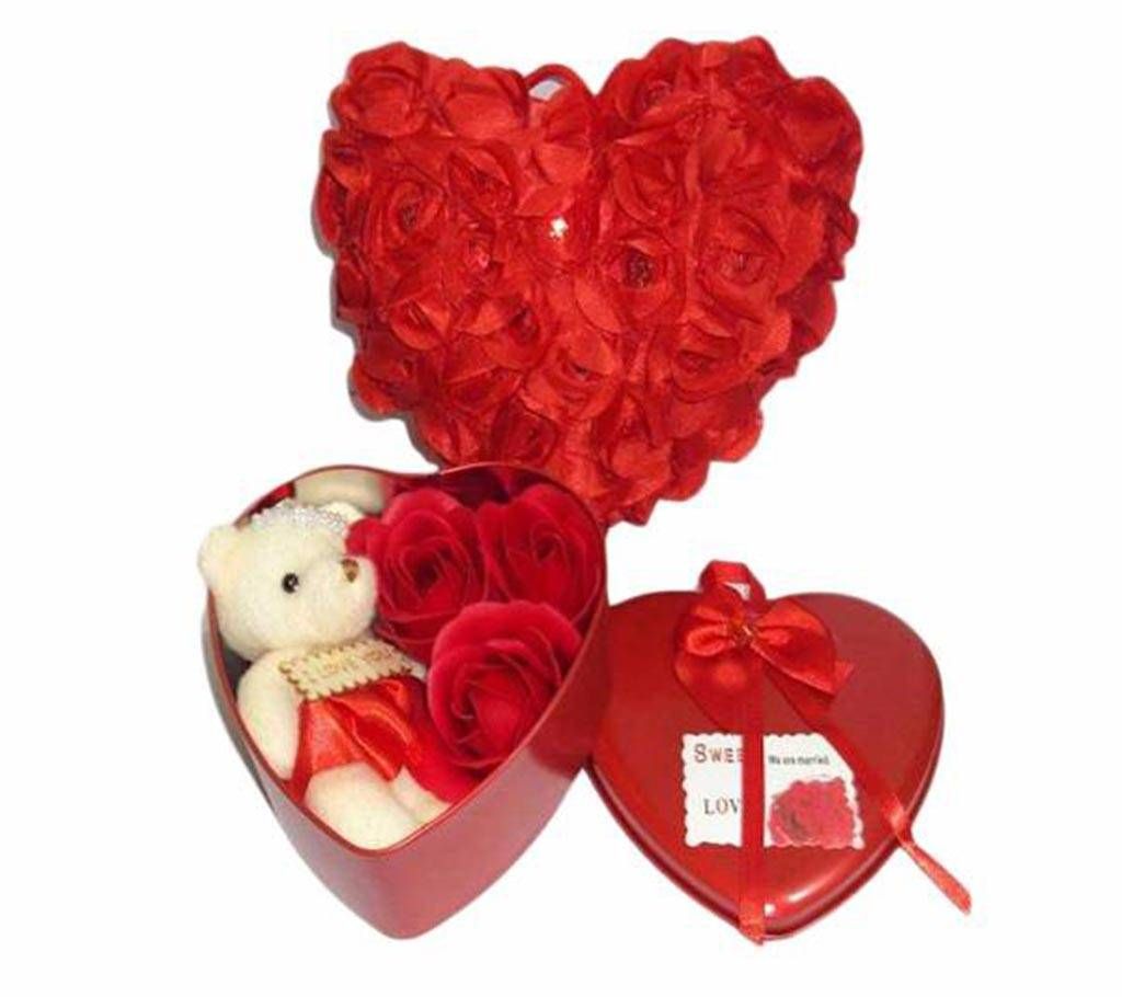 Vaentine Gift Box with pillow