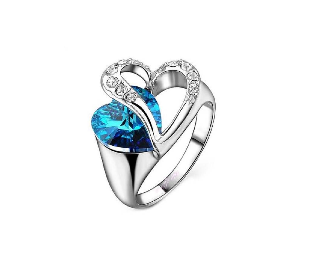 Blue Rhinestone Heart Ring