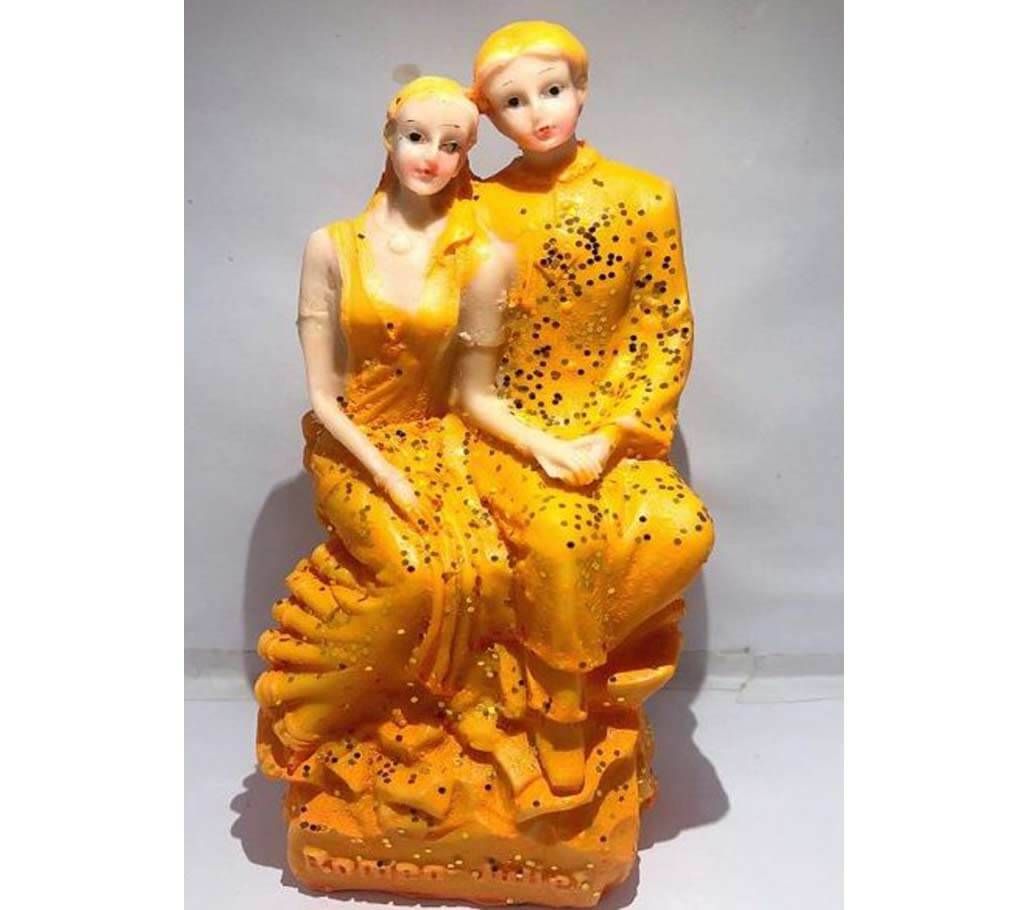 Lovely Couple Showpiece For Valentine Gift 