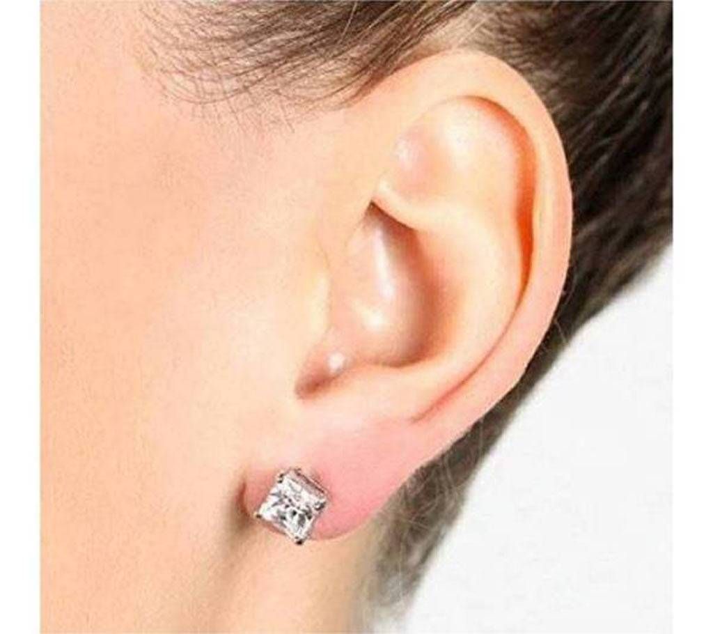 Chandrika Pearl Copper Stud Ear Ring