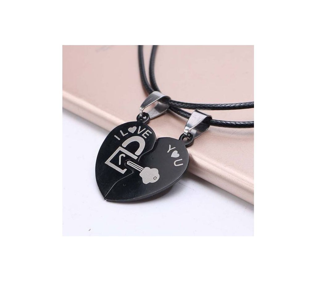 Fashion Couple Necklace Two Halves of Heart Splicing Pendant Black Love Key and Lock Men and Women Love Heart Necklaces