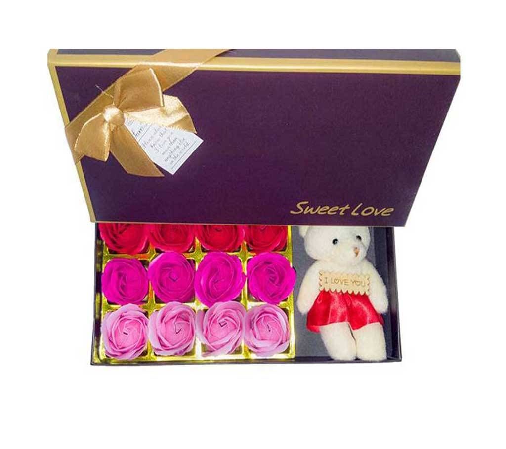 Teddy & Roses Valentine Gift Box