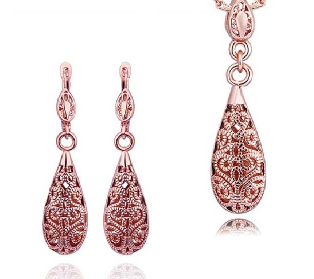 Ladies Artificial Pearl Setting Pendant Set