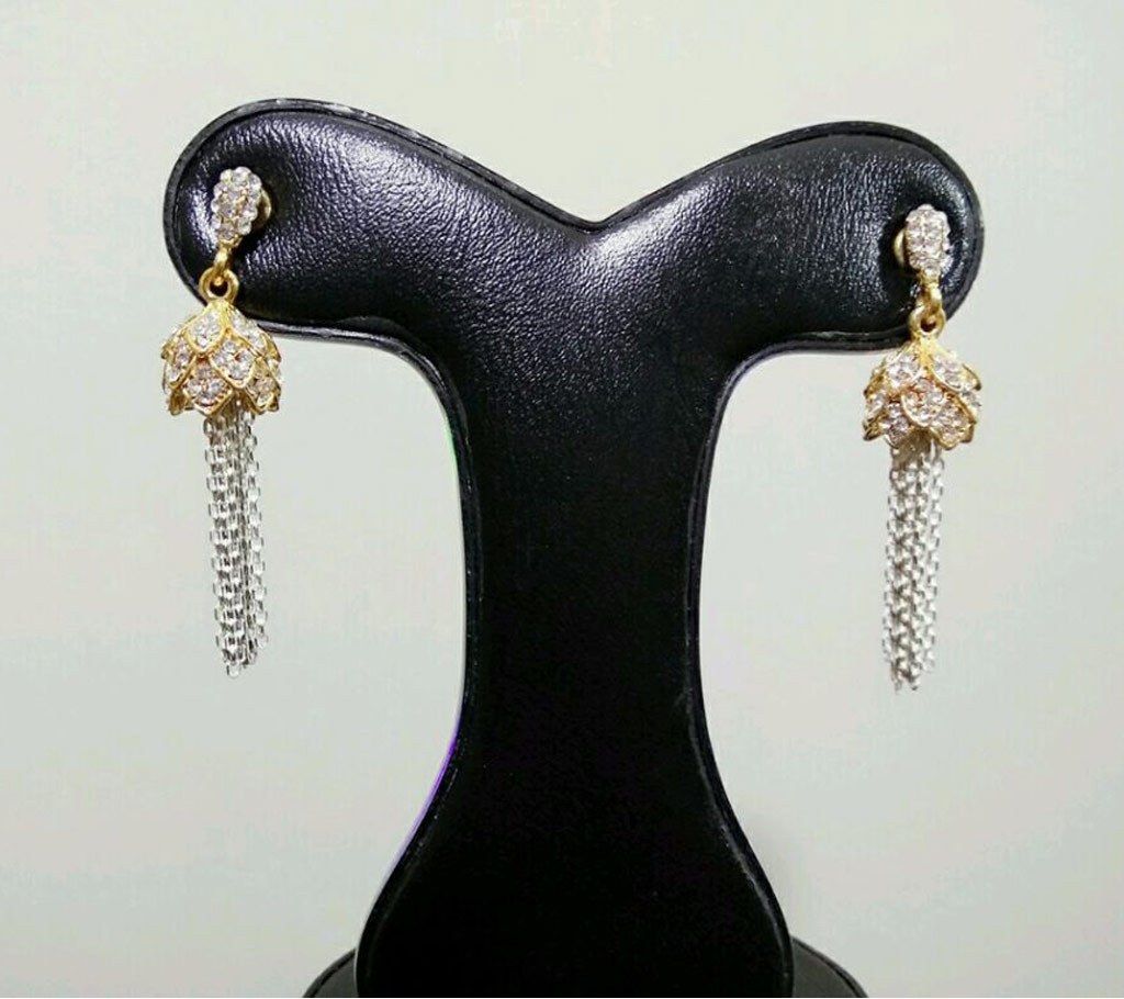 Zircon Stone Setting Ear Rings 
