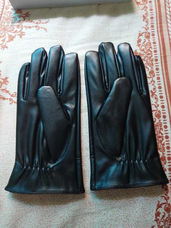 Riding Gloves for sale