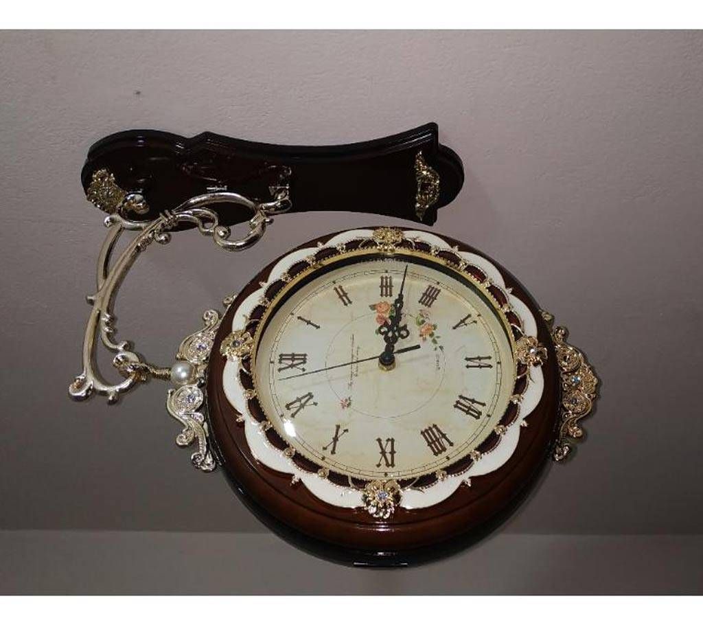 2 Side wall hanging clock