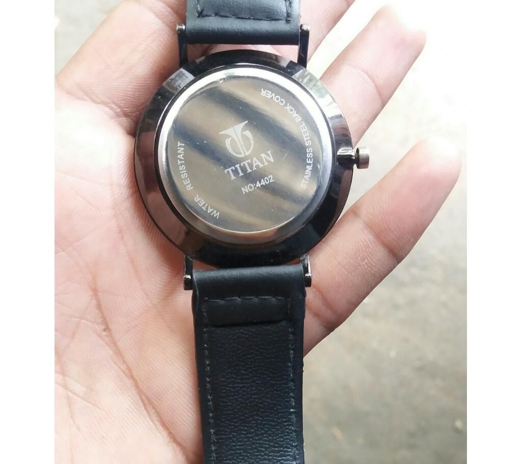 Stylish Analogue Watch