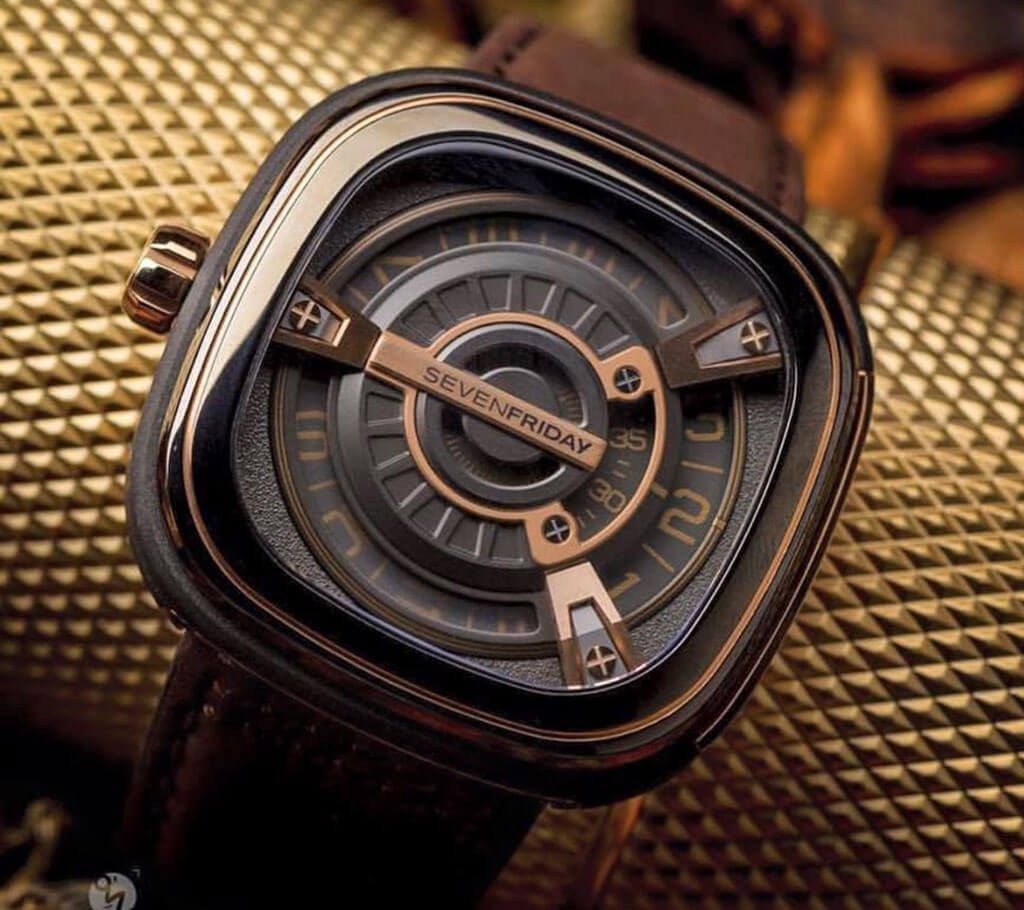 SEVENFRIDAY men's wrist watch