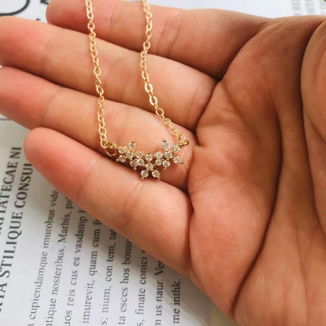 YWZIXLN 2021 Trend Elegant Jewelry Crystal Circle Pendant Necklace Golden Color Unquie Women Fashion Necklace Wholesale N0186