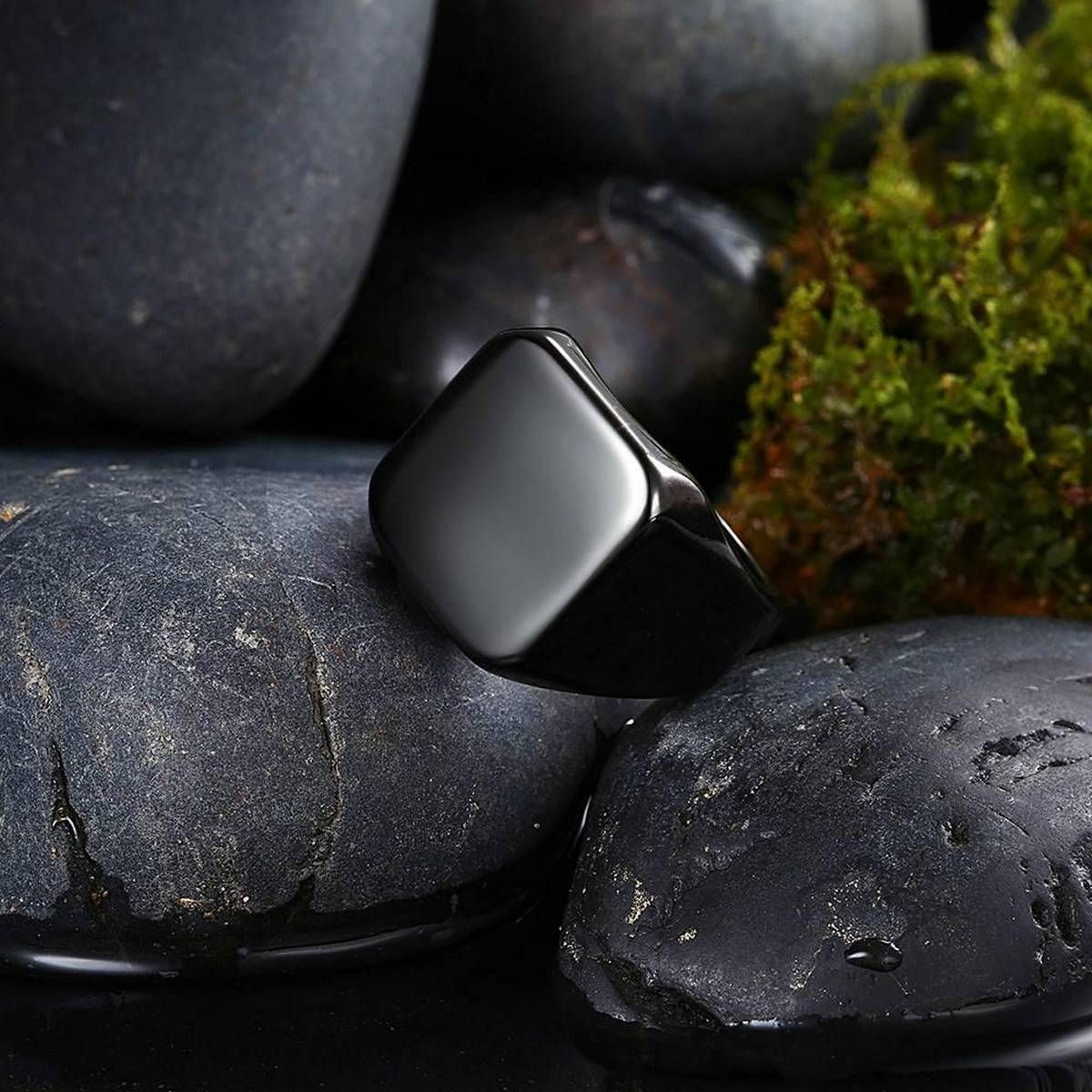 Stainless steel ring for men and women with Akitsune branding on the back