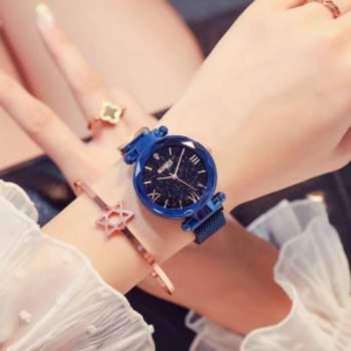 Dior magnet Analog Watch For Women