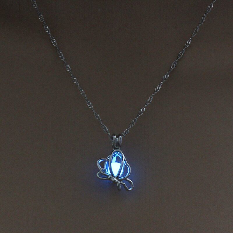 3 Colors Charm Glowing Butterfly Pendant Necklace Cute Luminous Pendant Jewelry Christmas Gift For Women Necklace