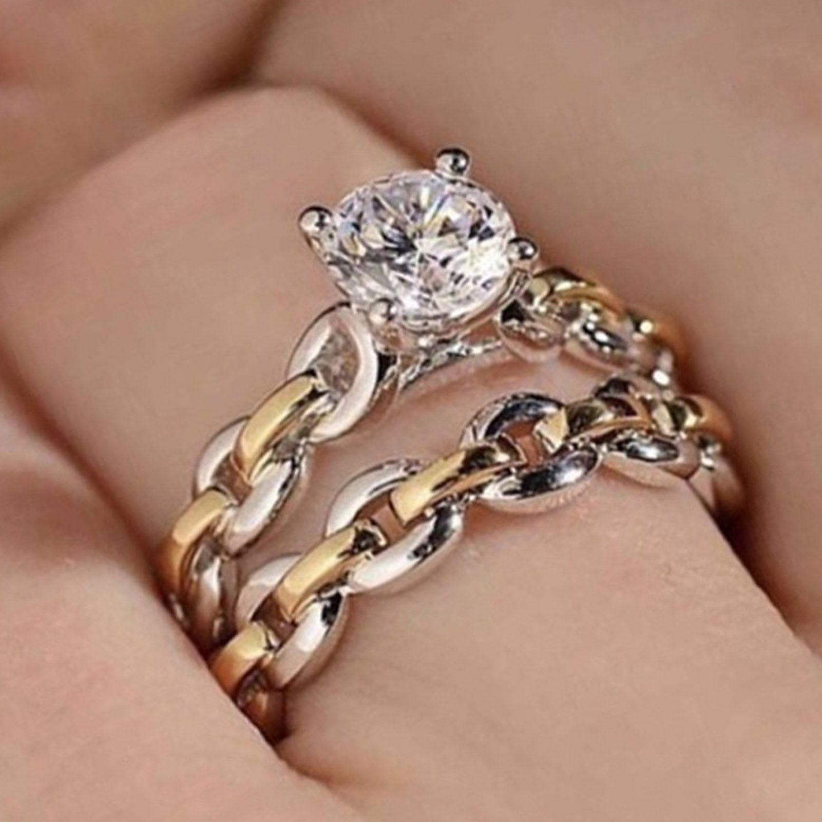 2Pcs/Set Chain Smooth Surface Wedding Bands Alloy Two-tone Rhinestone Women Rings Charm Jewelry