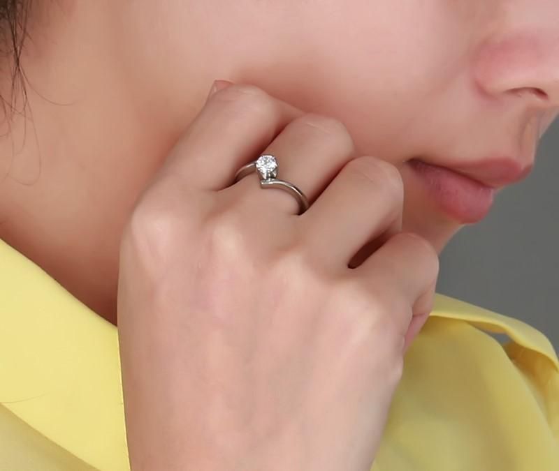 Luxury Design Silver Alloy Finger Ring for Women