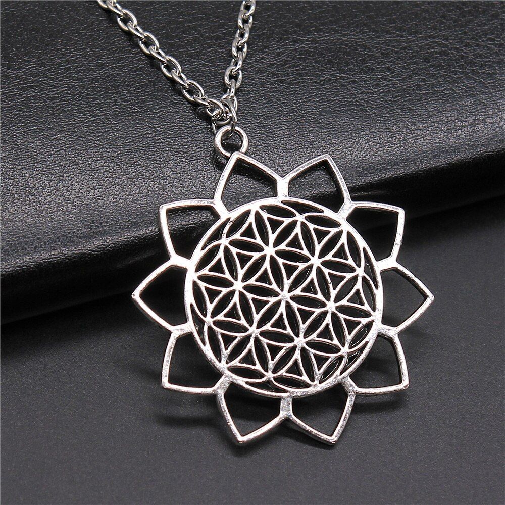 Carved Flower Of Life Dreamcatcher Trendy Style Dreamcatcher Pendant Mandala Lotus Necklace Pendant Jewelry Necklace