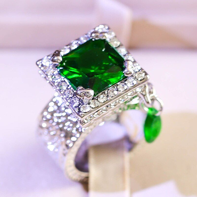 Big Green Stone Ring Square Wedding Rings for Women Luxruy Jewelry CZ Silver Color Engagement Ring Bague Femme Anel Gift S5X873