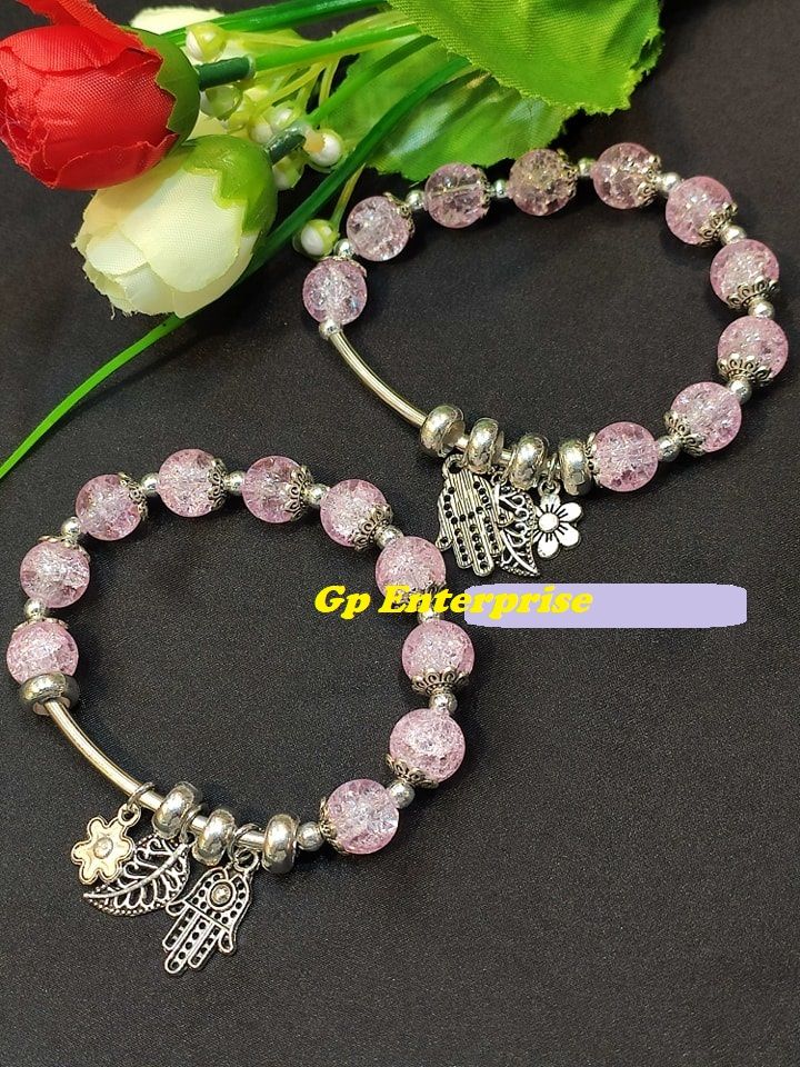 New stylish Beautiful crystal pearl Bracelet for girls/women(1pice)