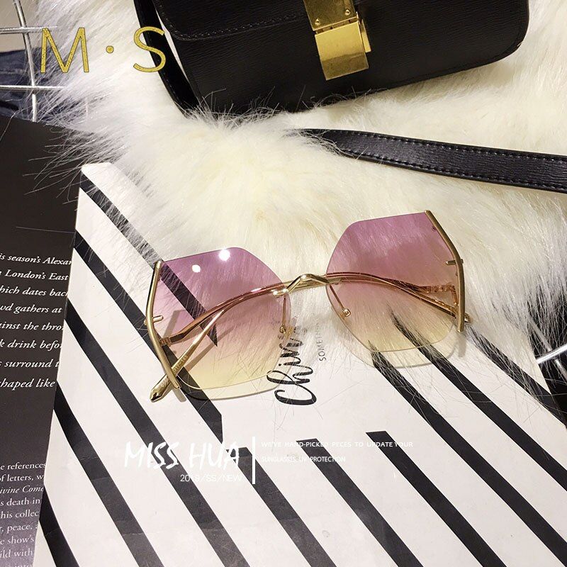 C07MS 2019 Female Sunglasses Brand Designer Sunglasses Summer Sun Glasses Fashion Women Luxury Decoration Classic Eyewear UV400
