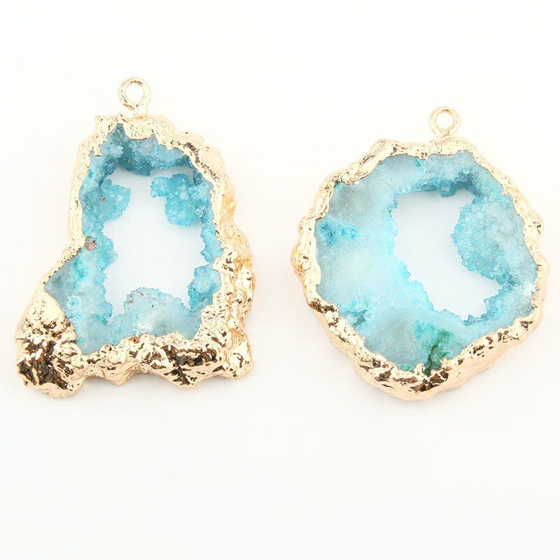 Natural Stone Crystal Pendants Irregular Shape Exquisite accessories DIY for Necklace or Jewelry Making Size 40*30-50*30mm