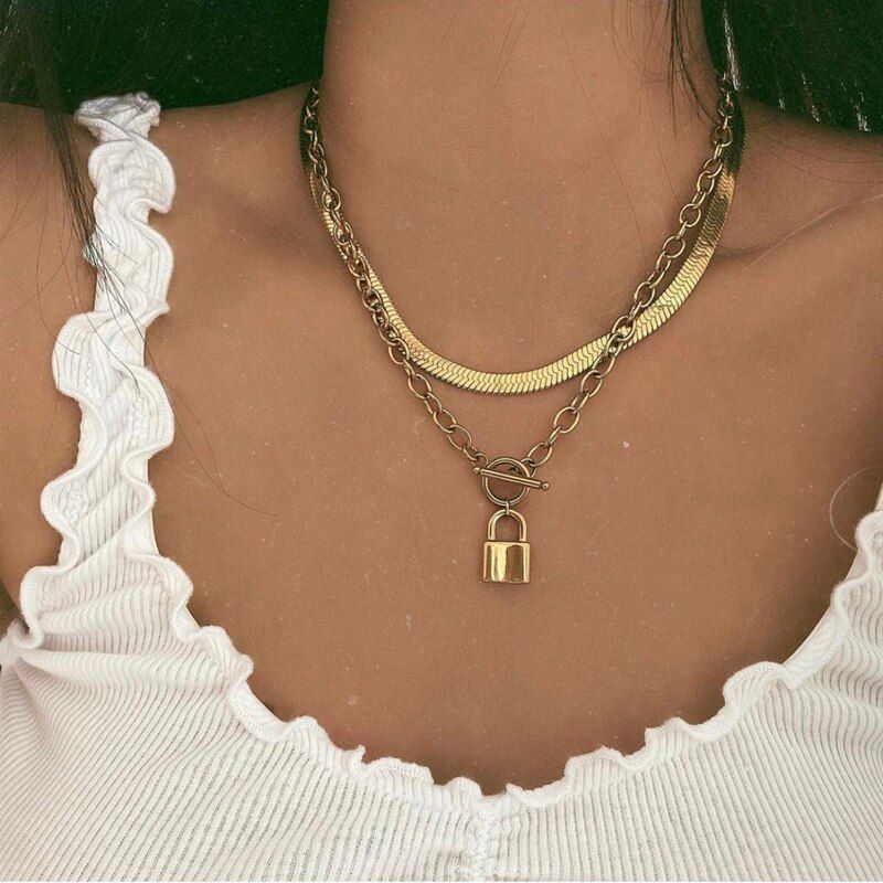 Fashion Initial Designs Letter Necklaces for Women Multilayers Gold Chain Star Moon Necklace Beach Womens Choker Jewelry