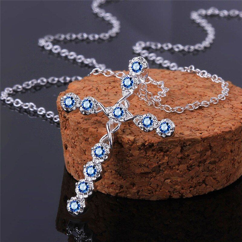 Cute Lucky Cross Pendant Clavicle Necklaces For Women White Link Chain Necklace Green Blue Zircon Stone Wedding Choker Jewelry
