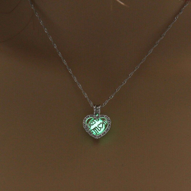 3 Colors Glowing in the Dark Heart Pendant Necklace For Women Hollow Luminous Stone Necklace Christmas Pendant Jewelry Wholesale