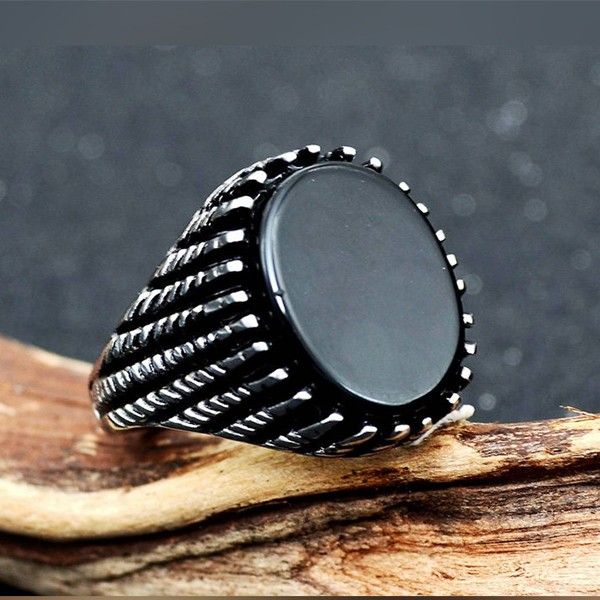 Black Stone Men's Fashionable Stainless Steel Finger Ring