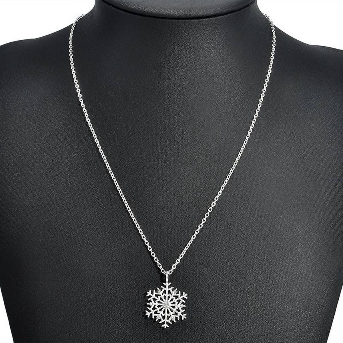 New Fashion Charms Crystal Snowflake Zircon Flower Silver Color Christmas Necklaces & Pendants Jewelry Women Sweater Necklace