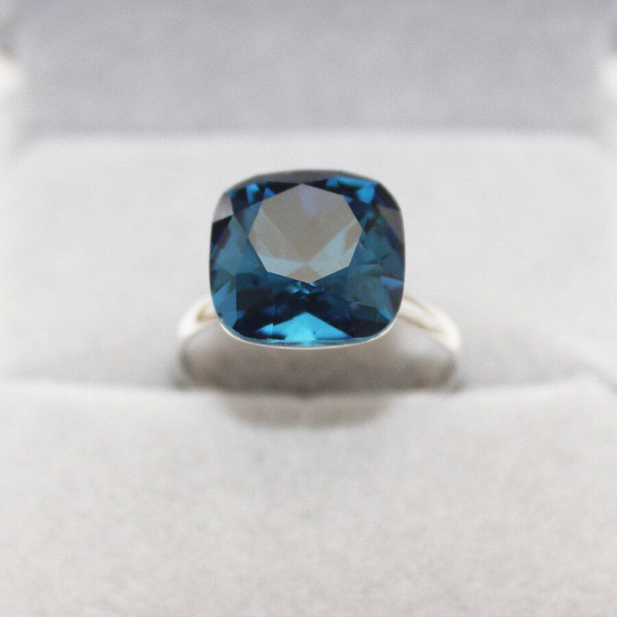 11.11 Sale  Fashion  Jewelery Made with Austria Crystal Square Design Adjustable Rings for Women Best Bijoux Gift