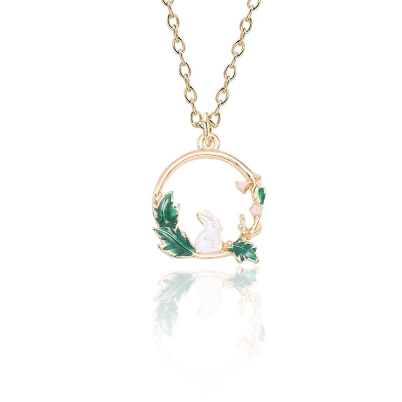 Fashion Creative Rabbit Squirrel Small Animal Necklace Personality Animal Food Wreath Metal Cute Animal Pendant Jewelry