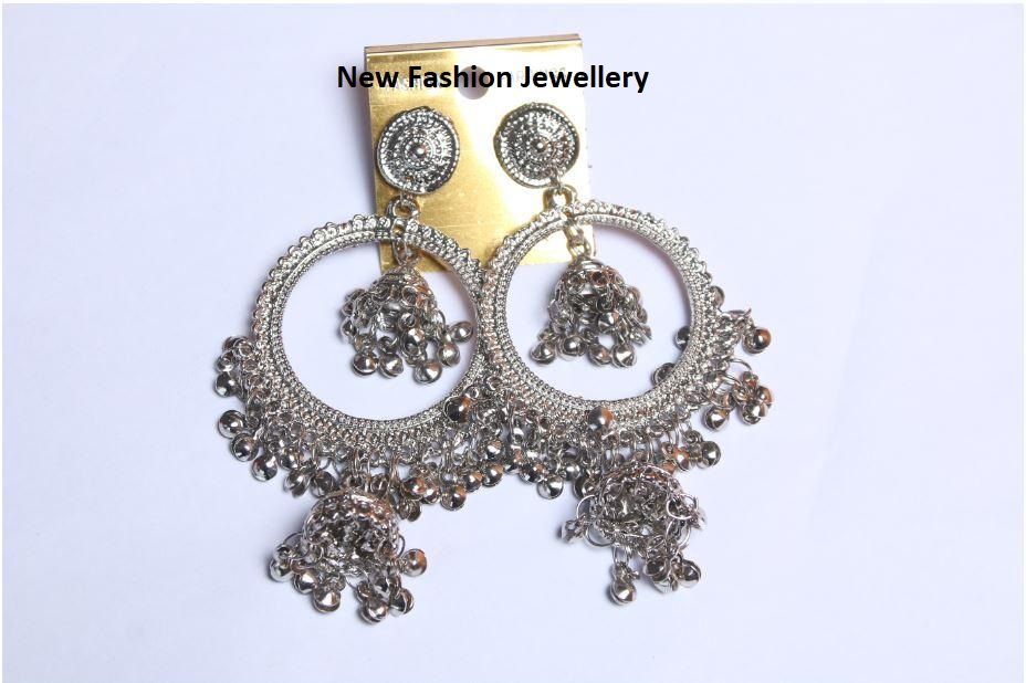 Metal Elegant Ear Ring for Women