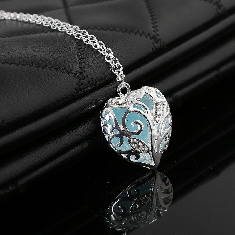 2019 Glow In The Dark 6 Style Bracele Women Fluorescent Bracelets Heart Star Flower Shape Bracelets Fashion Jewelry Gifts