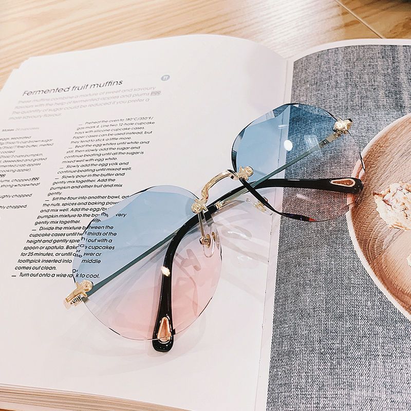 Rimless Ladies Black Frame Sunglasses for Women