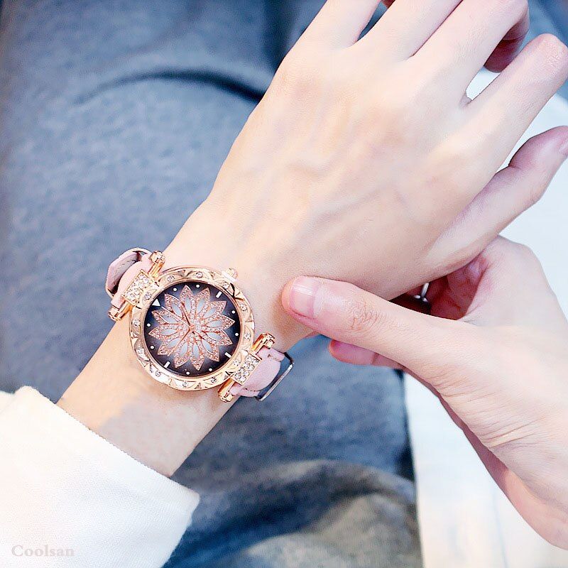 2020 Casual Ladies Watches Fashion Rotating Dial Diamond Starry Sky Watches Leather Band Quartz Watches Gifts Relogio Feminino
