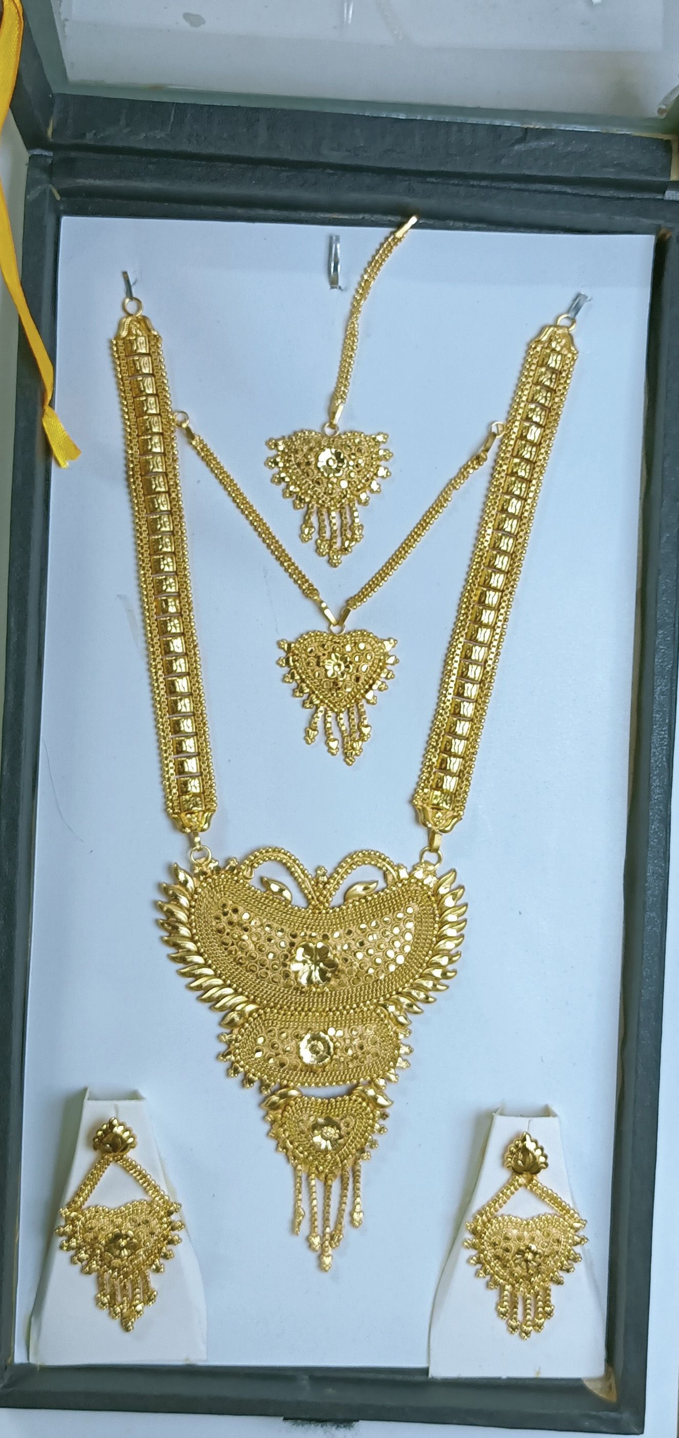 Gold Plated Necklace Set