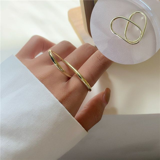 HUANZHI 2020 New Cool Hollow Out Geometry Irregular Distortion Multilayer Cross Twist Metal Ring for Women Girls Party Jewelry