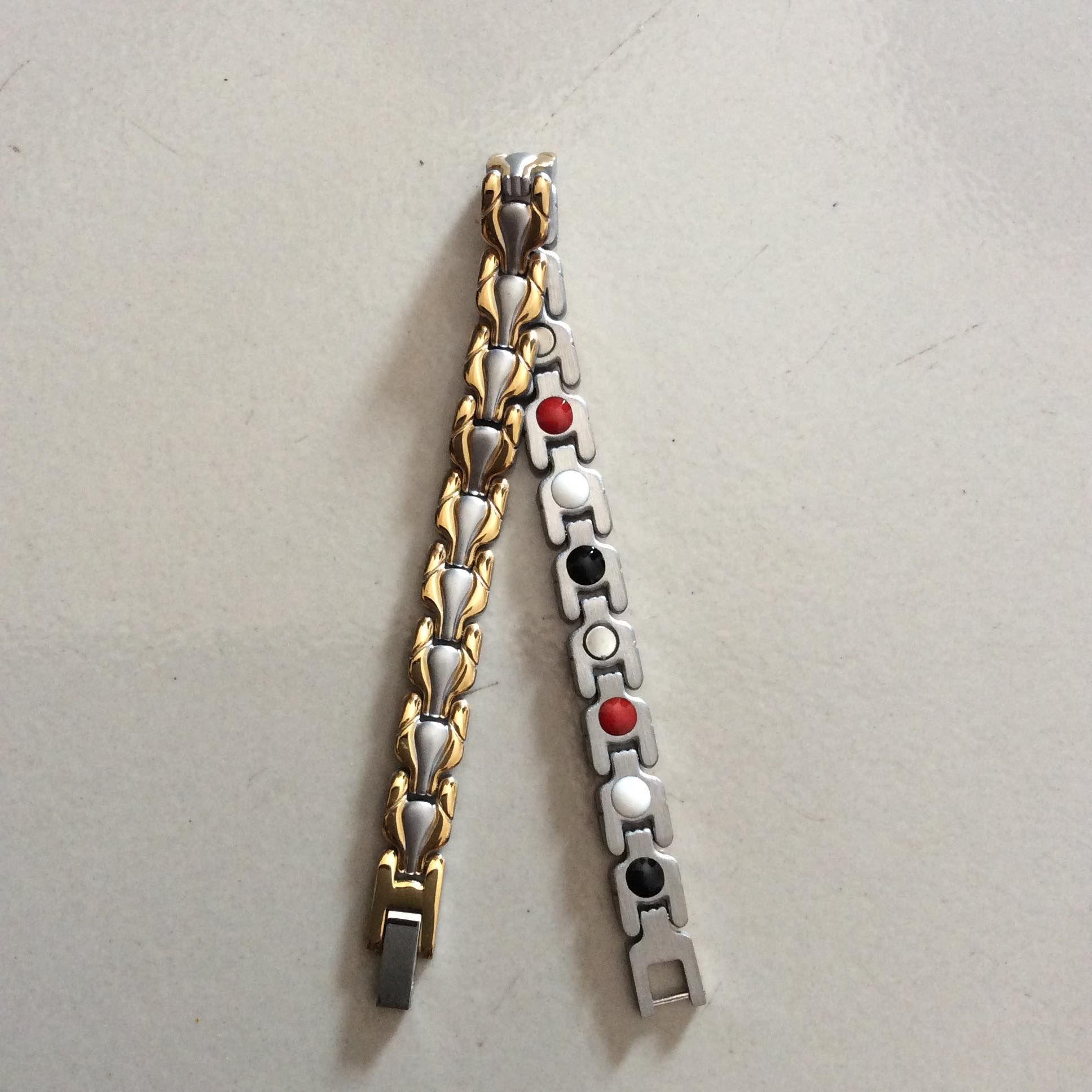 Golden Color Lady's Neodymium Magnetic Bracelet with negative ION, FIR & Germanium Ball