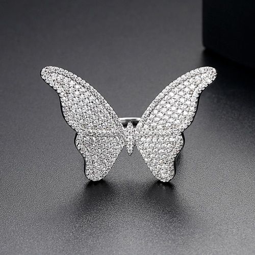 LUOTEEMI Vintage Jewelry Elegant Butterfly White Gold Color Ring Cute Popular Famous Brand For Women Anti-Allergy Fancy Jewelry