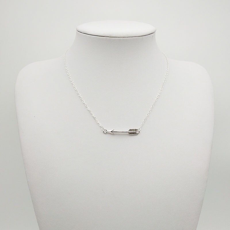 2021 NEW Europe and the United States minimalist simple metal short necklace Gifts