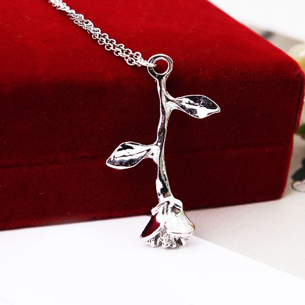 Yfashion Retro Style Necklace with Rose Flower Shape Pendant