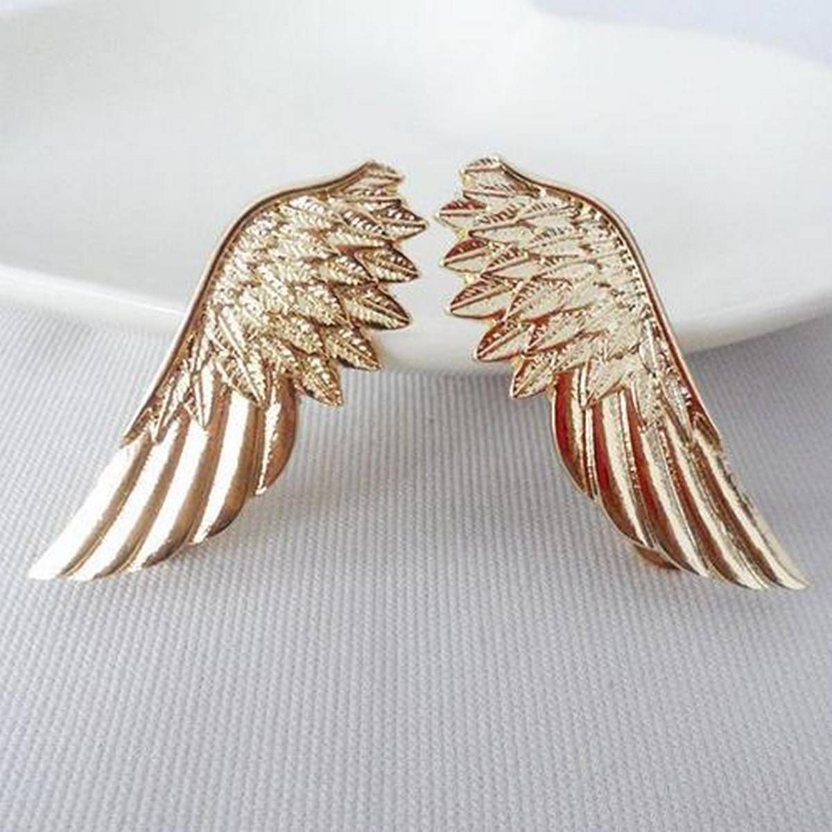 Women Punk Wing Scarf Lapel Collar Brooch Pins Jewelry Decor Gift