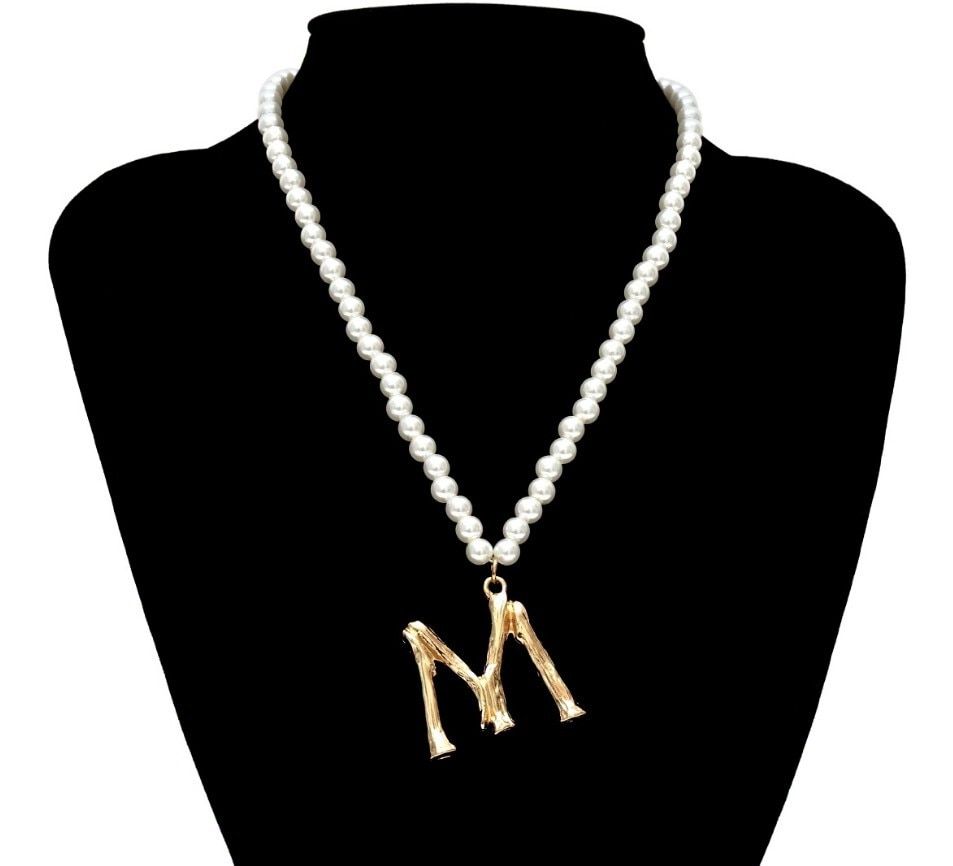 2020 Simulated Pearl 26 Letters Initials Choker A-Z Letter Pendant Necklace Gold Color English Beaded Jewelry