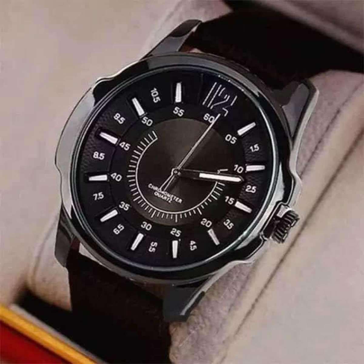 Artificial Leather Strap Analog  Wrist Watch(null)