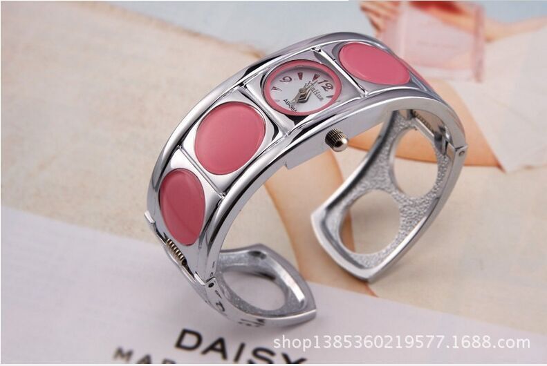 Fashion Brand Diamond Shape Crystal Bracelet Watch Women Timepiece Female Wristwatch Dress Watch Relogio Feminino Orologio Donna