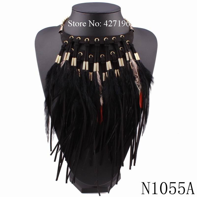 Fashionable New Design Autumn Chunky Statement Necklace Chain Pendant Choker Feather Necklace for Women Christmas Gifts