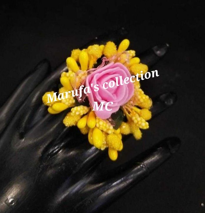 Artifisial Flower Finger Ring.